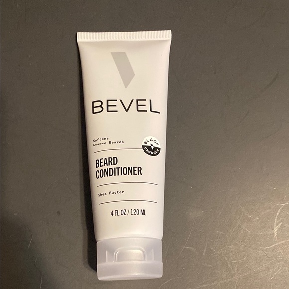 Bevel Beard Conditioner - White - Picture 1 of 2